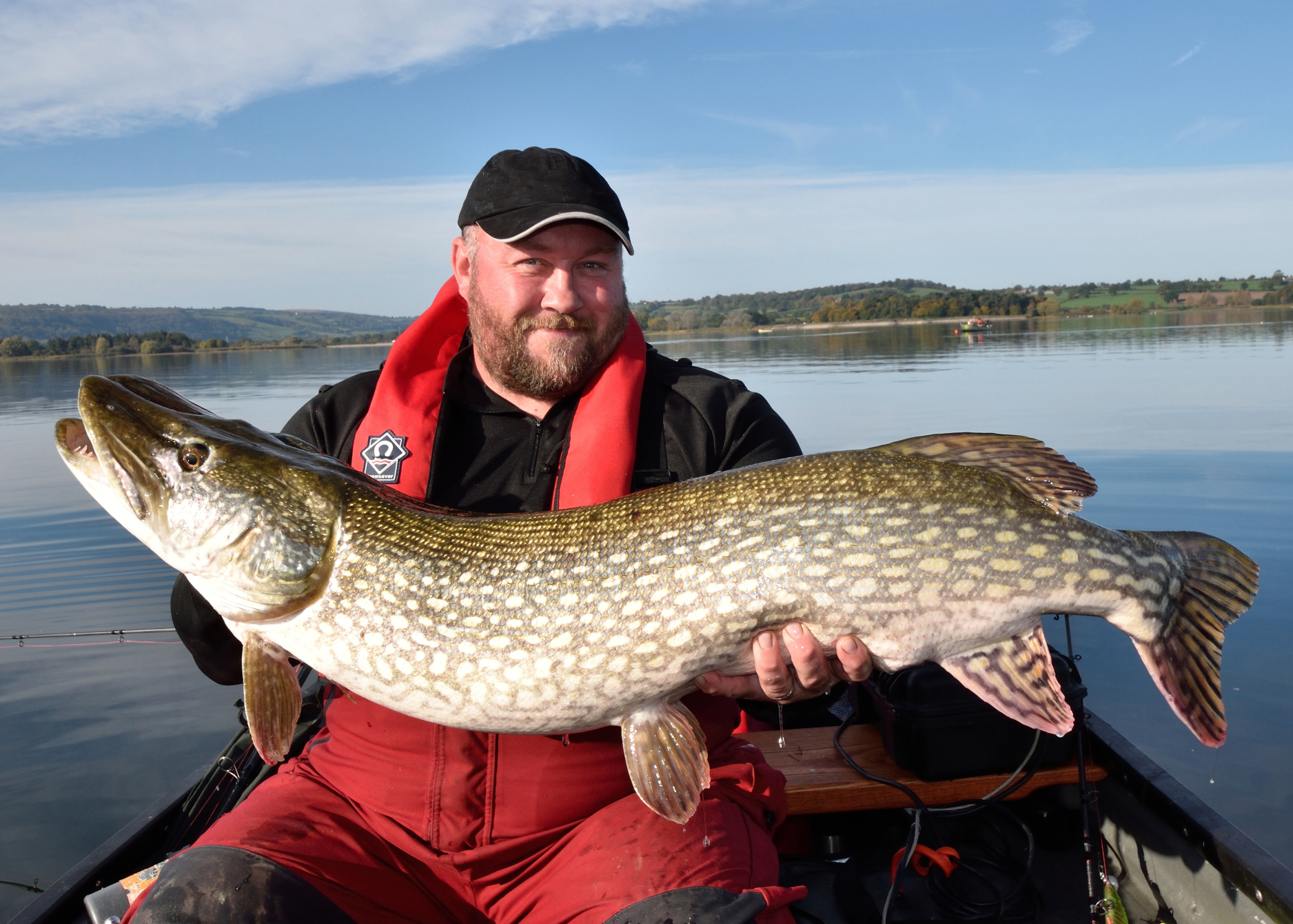 For beginners, Float fishing for Pike 